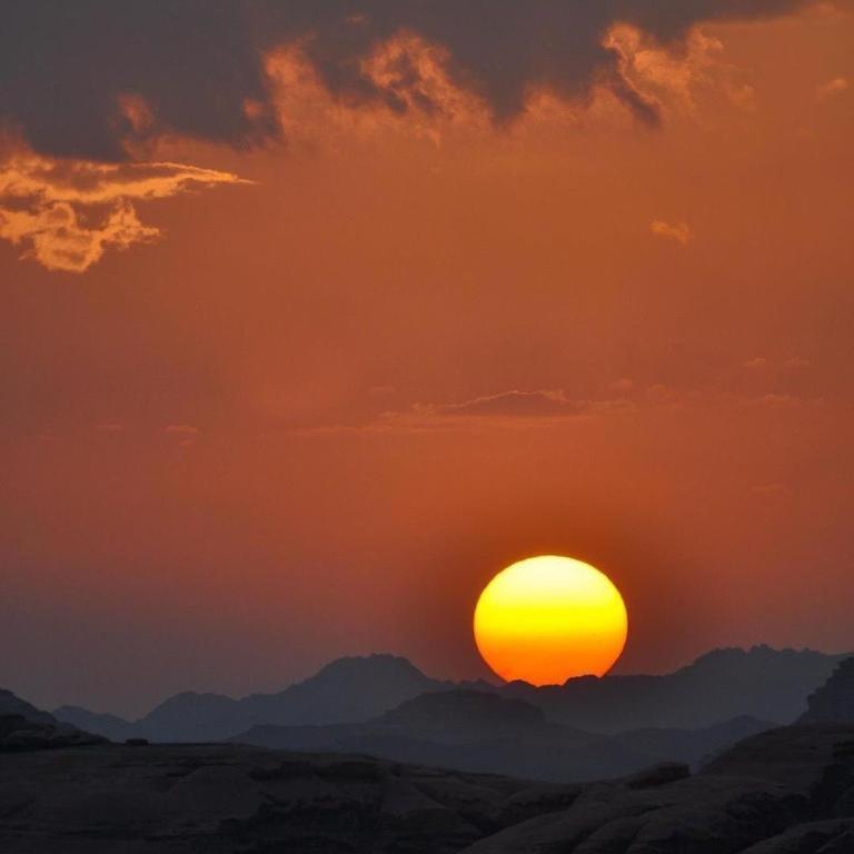 Wadi Rum Bubble Tent & Bedouin Style Esterno foto